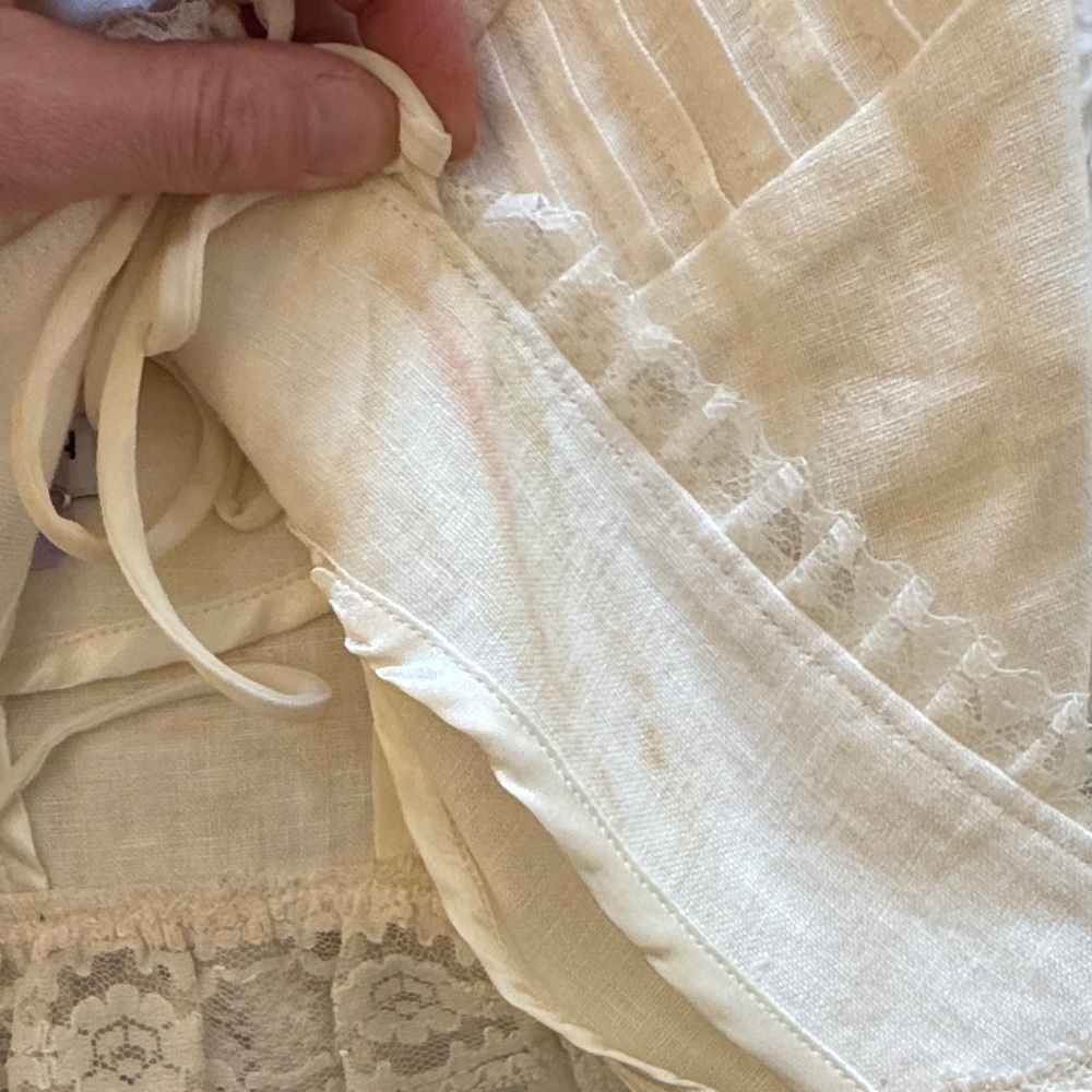 Lace-Trim White Linen Corset Tank Top - Picture 5 of 5